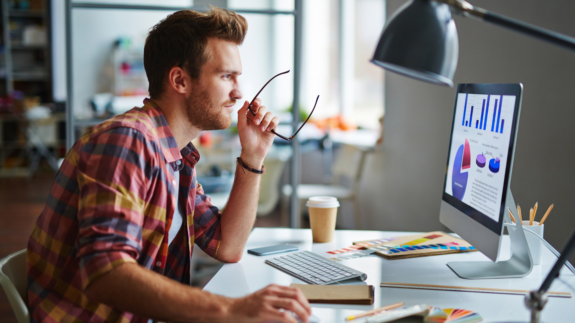 How to view HubSpot engagement information in an APEX application